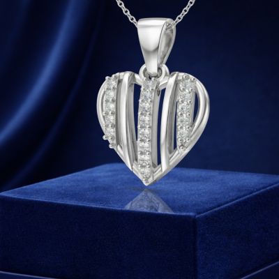Heart shape 925 sterling silver pendant with chain for women