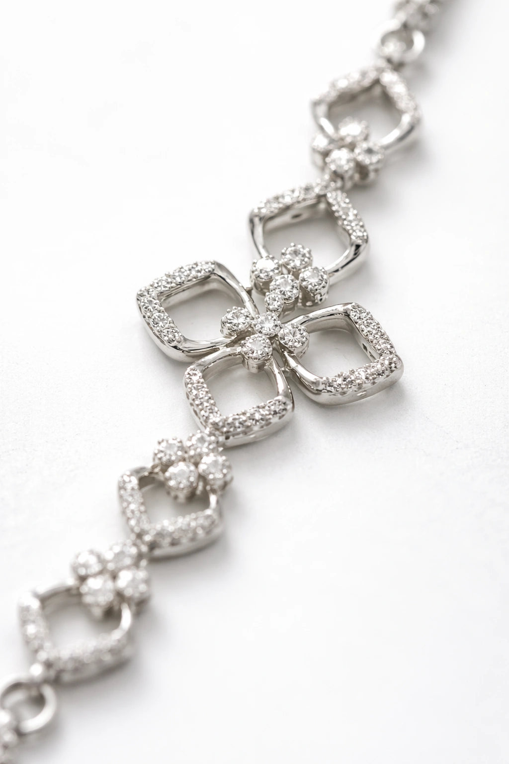 925 Sterling Silver Diamond Chain Bracelet for Women – Elegant Floral