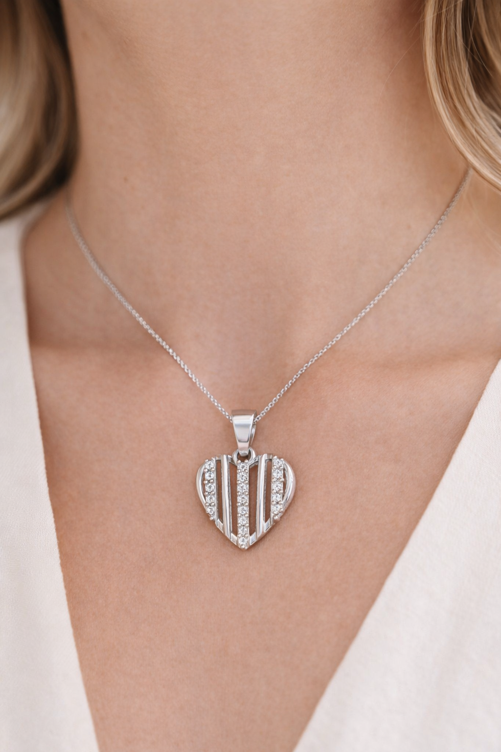 Elegant Heart Shape AD Diamond Pendant in 925 Sterling Silver